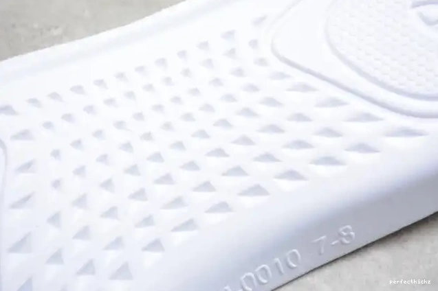 FV3254 Static Yeezy Lundmark Boost 350 V2 Adidas 0706